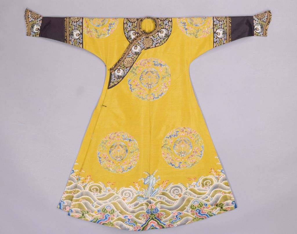 图片[1]-Fragrant Color Yarn Embroidery Eight Regiments Kui Long Single Robe-China Archive